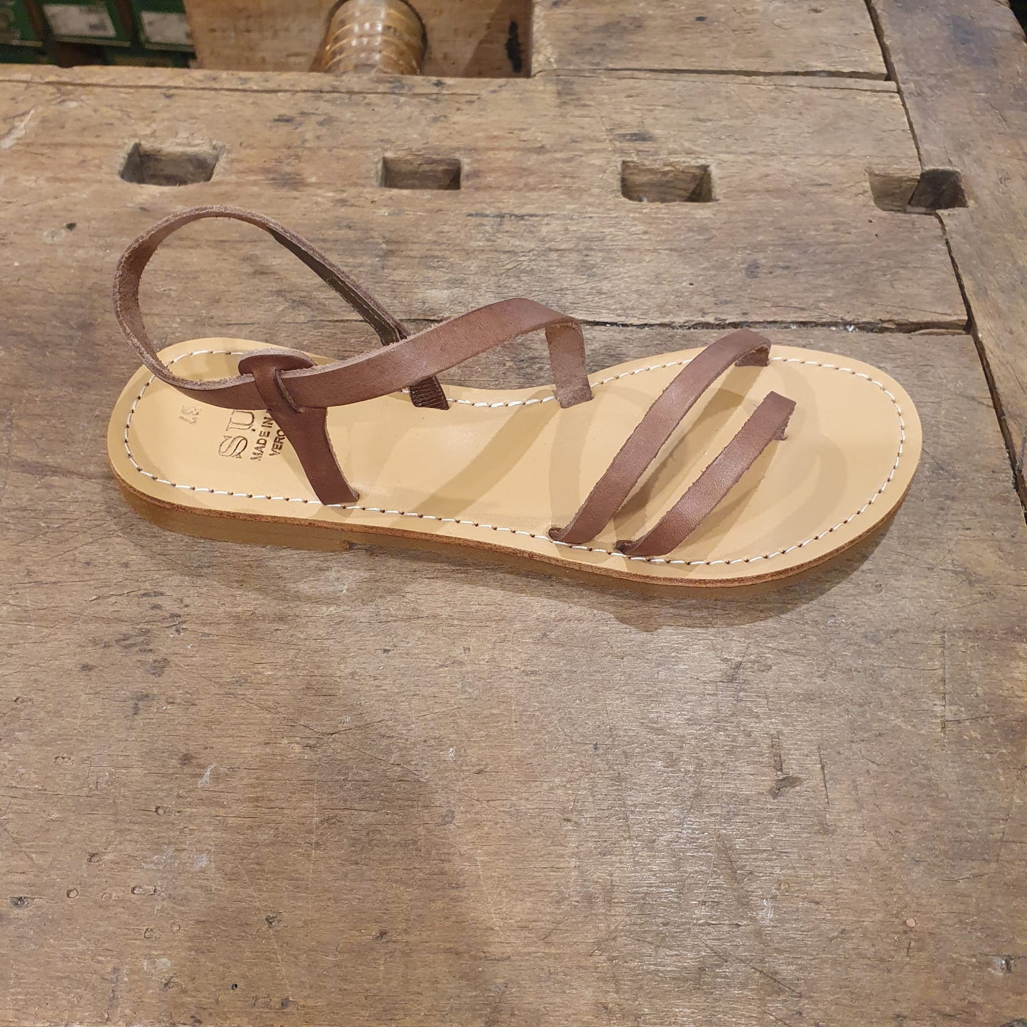 VELA – Sandalo aperto